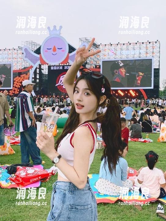 17c吃瓜 17c吃瓜app就是我的‘吃瓜圣地’,每天都有让人’意外’的惊喜!
