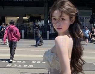 更新系统正常工作中，快来下载51app，享受瓜田里的惊喜！