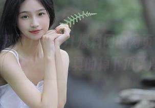 访问51爆料网的网页，忍不住想感叹：天上真的掉下瓜了吗？