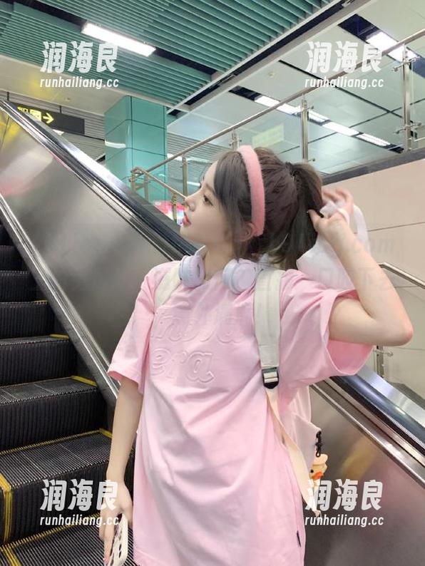 91icg.com http冫丿丿91icg.com上的免费瓜,滋味如何?直接一口咬下去,意外满满!