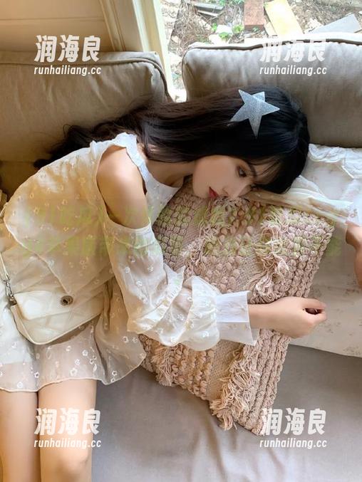 91吃瓜 一次体验就成瘾?91吃瓜ccgg4苹果版带来的瓜宴,绝对让你欲罢不能。