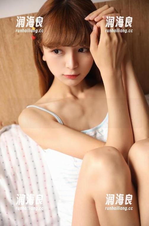 91黑料 “91黑料”告诉你,吃瓜能让你永不迷路,味道远超人生中的迷惘!