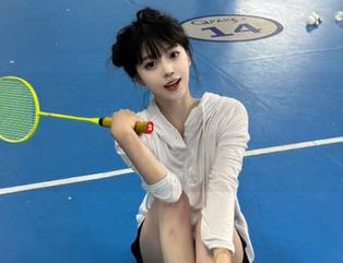 五一吃瓜新线路，下载神奇时刻，等你加入吃瓜团！