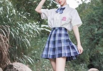 今日吃瓜首页火爆上线：独家大瓜，从此免费草莓都不香了！