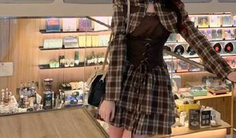 吃瓜网：今日视频续集，让我们一起翻瓜翻到天亮！