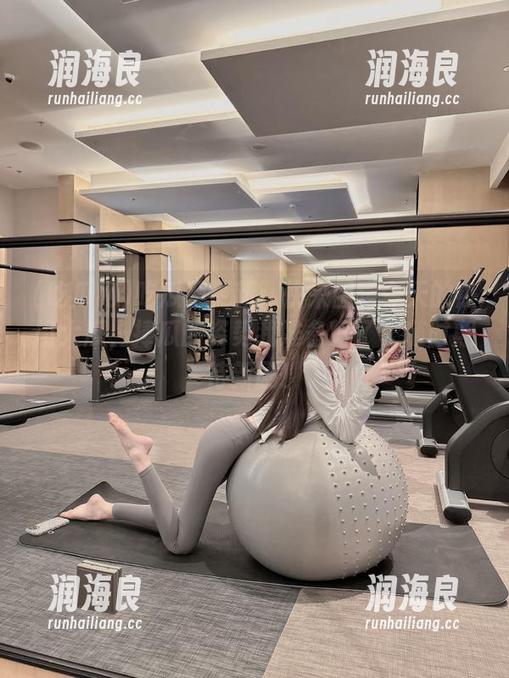 吃瓜网 吃瓜网更新:快来围观今天的热门大瓜,捧瓜的姿势我准备好了,随时期待新剧!