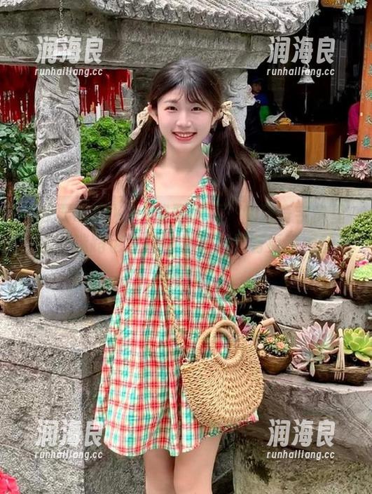 我要吃瓜 在“我要吃瓜”的猎奇宇宙里,永不迷路也没别的希望,只有更奇葩的瓜等着你!