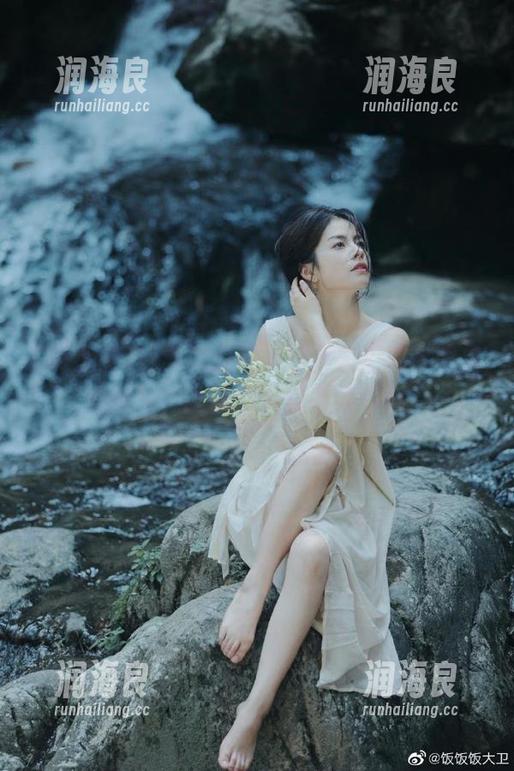 永久追踪那些网友们的“明星黑料”，谁说八卦就不能好玩？