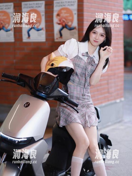 明星黑料 首页,快来看看明星黑料,居然有人在后台吃了满盘绿豆糕!