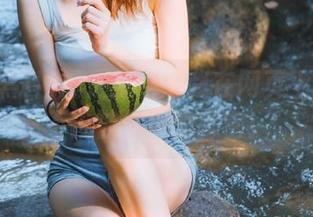 爆走黑料：我在网页上发现了不该被发现的秘密！