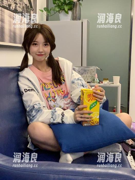 黑料不打烊 今日吃瓜事件在线更新,黑料不打烊,快来看看热腾腾的瓜!