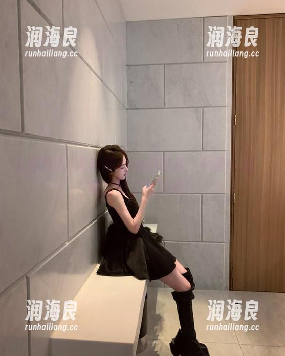 黑料网 黑料网app的链接,只需一按,瓜比明星还闪耀!