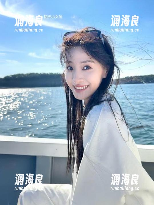 黑料老司机 别问,问就是黑料老司机app在我手上,从不休息的吃瓜机器!